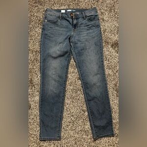 NWT Old Navy Women's Super Skinny Midrise Petite Jeans Medium Wash Size 6